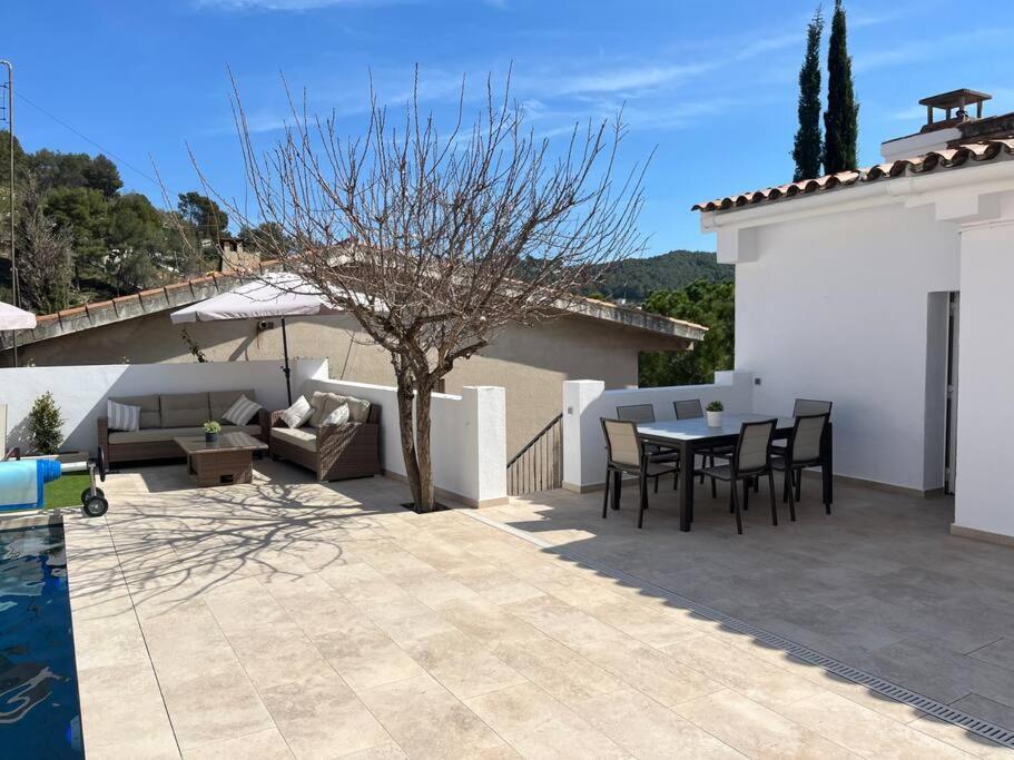 Lux Spa 2 Barcelona Vallirana Buitenkant foto