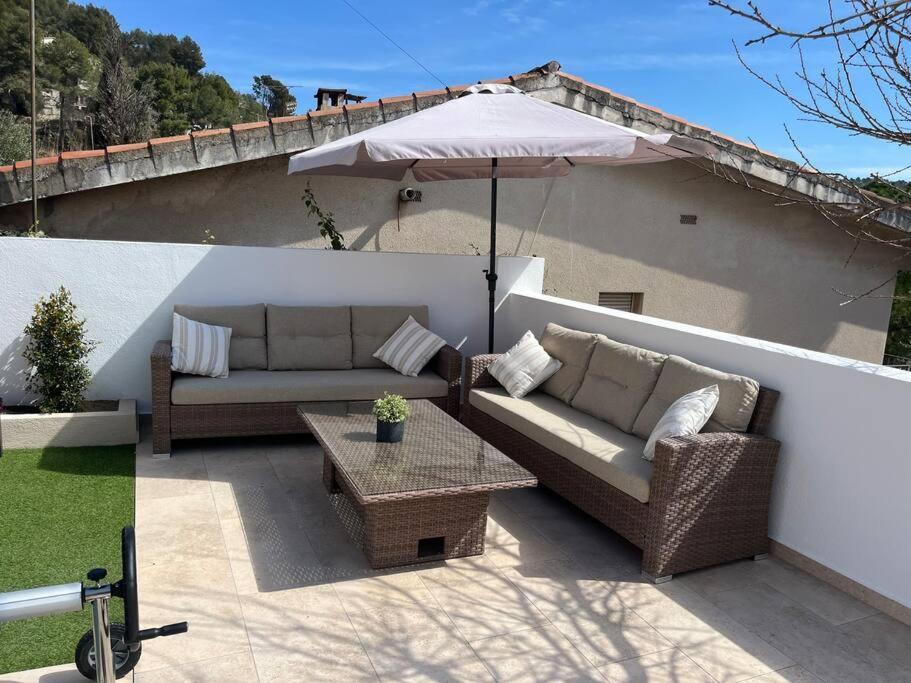 Lux Spa 2 Barcelona Vallirana Buitenkant foto
